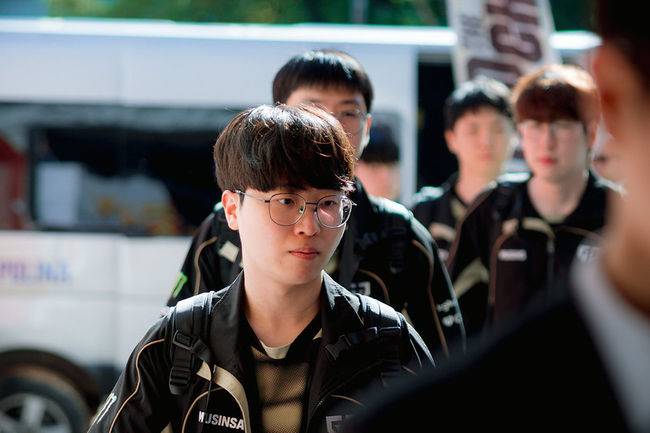 라이엇게임즈 플리커.