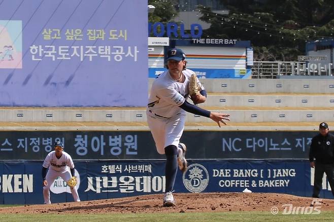 NC 커티스 테일러가 17일 창원NC파크서 열린 ‘2026 신한 SOL KBO리그’ 시범경기 KIA와 홈경기서 힘차게 투구하고 있다. 사진제공｜NC 다이노스