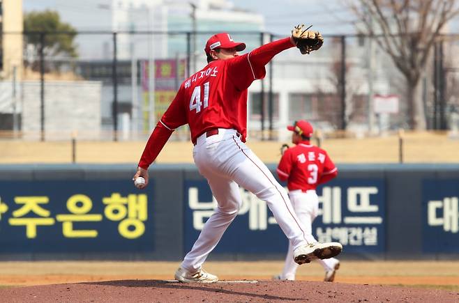 SSG 랜더스 외국인 투수 앤서니 베니지아노. /사진=SSG 랜더스 제공