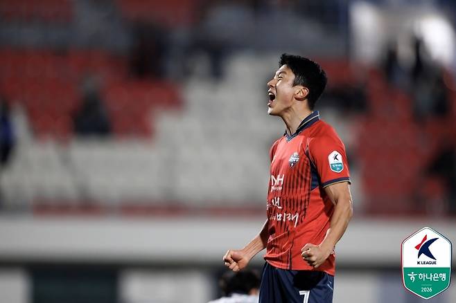 극적인 동점골을 넣고 포효하는 김천 고재현. [한국프로축구연맹 제공. 재판매 및 DB 금지]