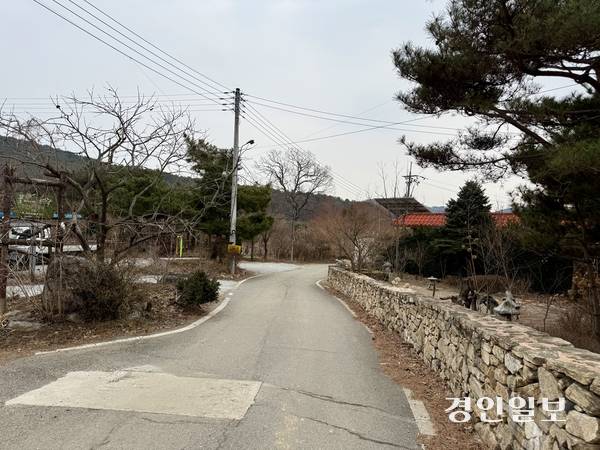 ‘심도기행’ 출발점이자 화남 고재형(1846~1916)의 생가가 있는 현 강화군 불은면 두운리 두두미마을. 여전히 한적한 시골 마을이다. 2026.3.11 /박경호기자 pkhh@kyeongin.com