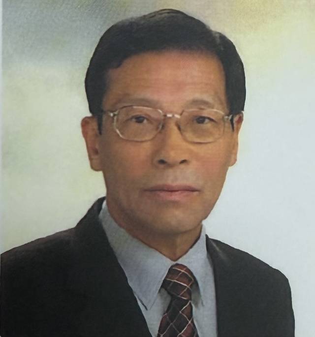 이근풍 시인