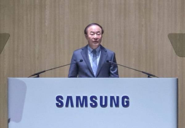 17일 수원컨벤션센터에서 열린 삼성전자 제57기 정기 주주총회에서 전영현 대표이사 부회장이 의장 인사말을 하는 모습 /사진=삼성전자 제공
