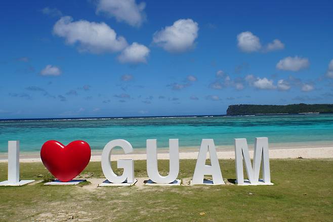 에메랄드빛 휴양지 괌이 가장 가까운 미국령 어학연수지로 주목받으며 교육 시장에서의 입지를 넓히고 있다. 사진=게티이미지뱅크.