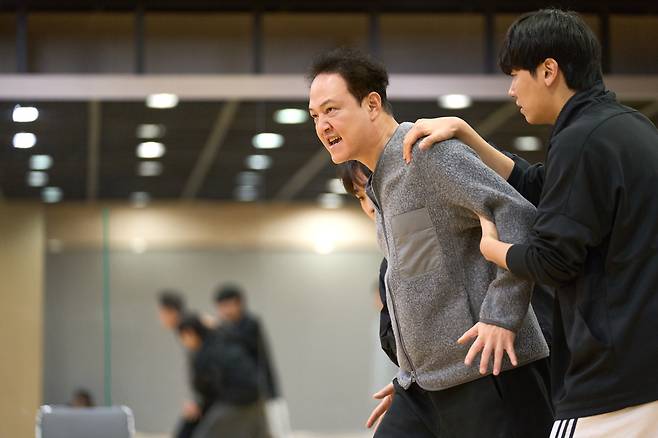 연극 ‘리어왕 외전’에서 글로스터 역을 맡은 배우 정웅인 [옐로밤 제공]