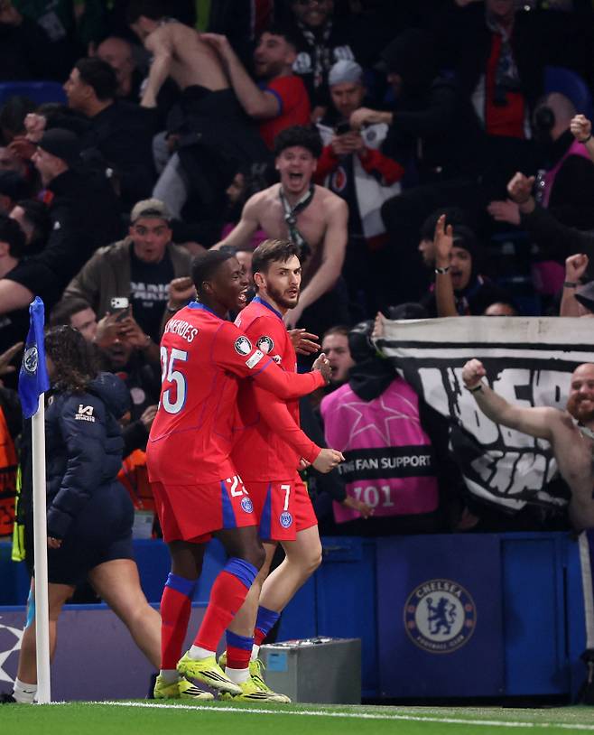 선제골을 넣은 흐비차 크바라츠헬리아. 연합뉴스