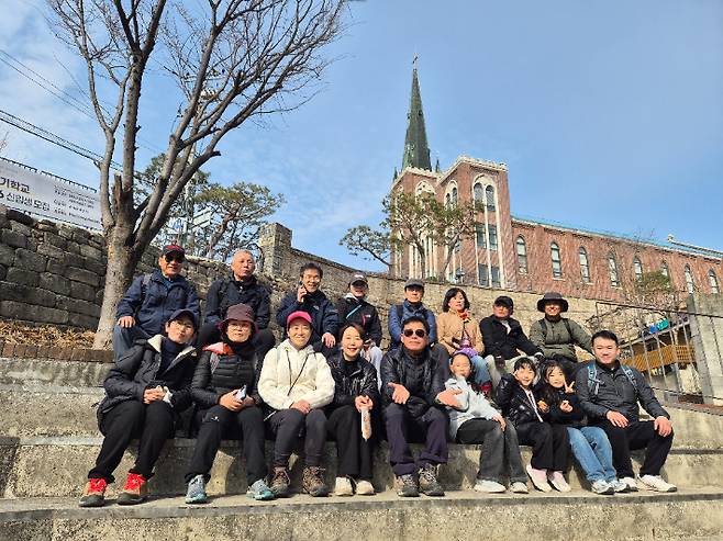예능교회는 "한양도성 순례를 통해 우리 역사문화의 아름다움과 함께 이 땅에 복음을 전하고 근대를 밝힌 믿음의 자취를 만날 수 있다"고 강조했다. 예능교회 제공