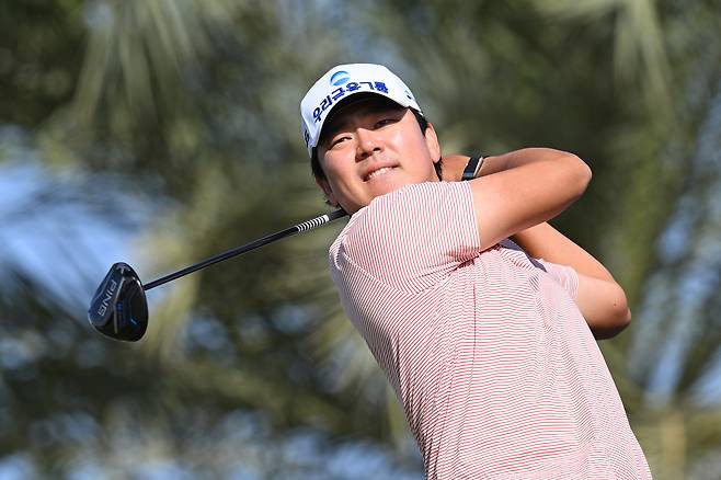 이정환이 지난달 5일 열린 DP월드 투어 카타르 마스터스 1라운드 도중 16번 홀에서 티샷을 하고 있다. 게티이미지코리아