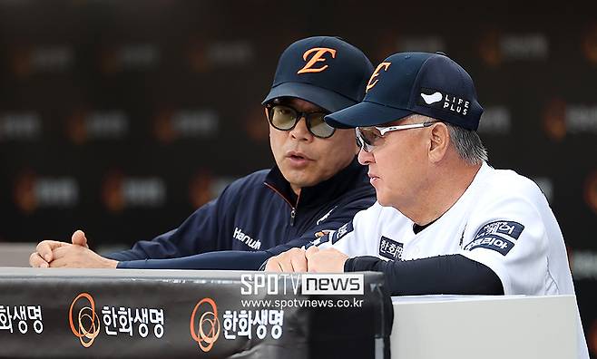 ▲ 양상문 코치 김경문 감독 ⓒ곽혜미 기자