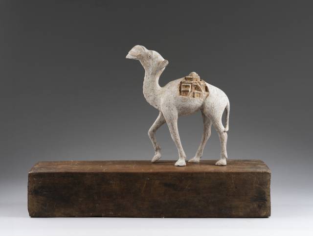 박주현 '사막을 걷는 집'((2026). 이웰갤러리 제공