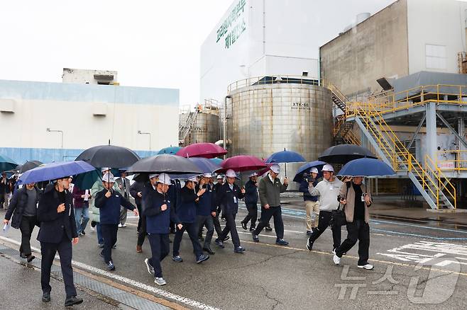 최원호 원자력안전위원호 위원장이 18일 부상 기장군 고리 2호기 및 고리 1호기를 방문해 현장 안전 점검을 하고 있다. 2026.03.18 ⓒ 뉴스1 (원안위 제공)