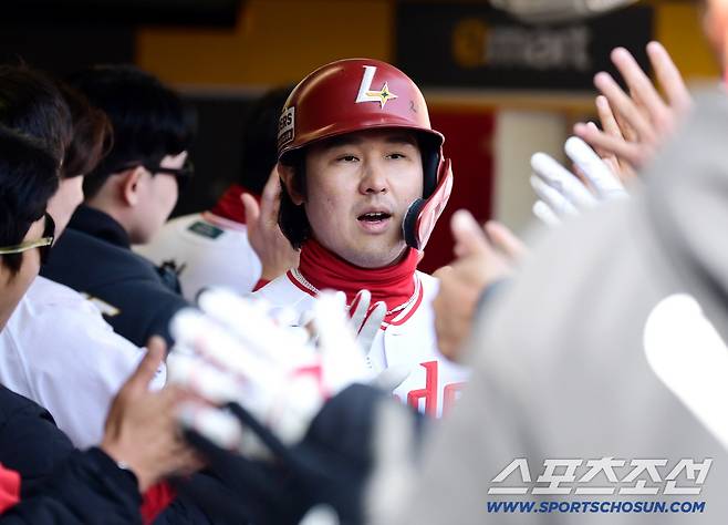 19일 인천 SSG랜더스필드에서 열린 KBO리그 SSG와 LG의 경기. 4회말 동점 투런홈런을 날린 SSG 최정. 인천=송정헌 기자songs@sportschosun.com/2026.03.19/