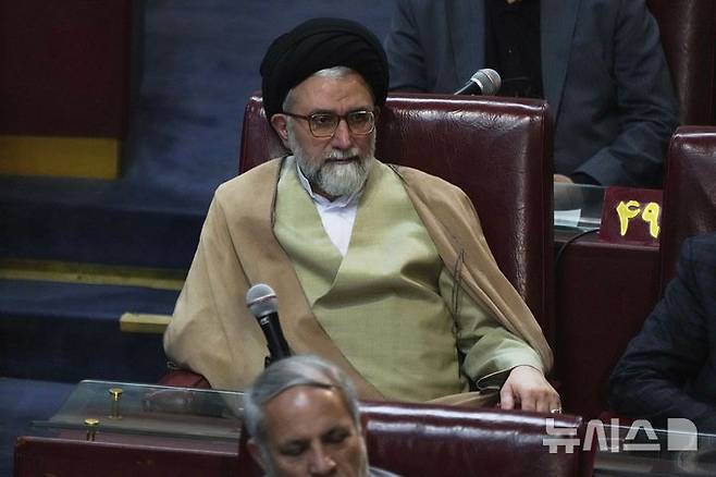 [테헤란=AP/뉴시스] 사진은 에스마일 하티브 이란 정보부 장관이 2024년 5월 21일 이란 테헤란에서 열린 제6기 전문가회의 개원식에 참석한 모습. 2026.03.19.