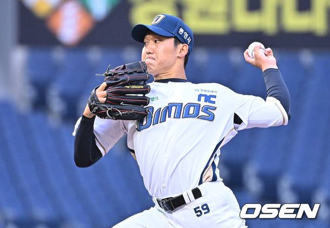 [OSEN=창원, 이석우 기자] 16일 창원NC파크에서 2026 신한 SOL KBO 리그 시범경기 NC 다이노스와 KIA 타이거즈의 경기가 열린다. 지난 12일 시작된 시범경기는 24일까지 진행되며, 각 팀이 12경기씩 총 60경기가 펼쳐진다.NC 다이노스 선발투수 구창모가 역투하고 있다. 2026.03.16 / foto0307@osen.co.kr