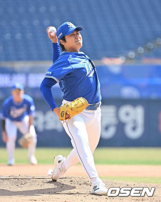 [OSEN=창원, 이석우 기자] 19일 창원NC파크에서 2026 신한 SOL KBO 리그 시범경기 NC 다이노스와 삼성 라이온즈의 경기가 열렸다. 홈팀 NC는 토다가, 방문팀 삼성은 이승현이 선발 출전했다. 삼성 라이온즈 선발투수 이승현이 역투하고 있다. 2026.03.19 / foto0307@osen.co.kr