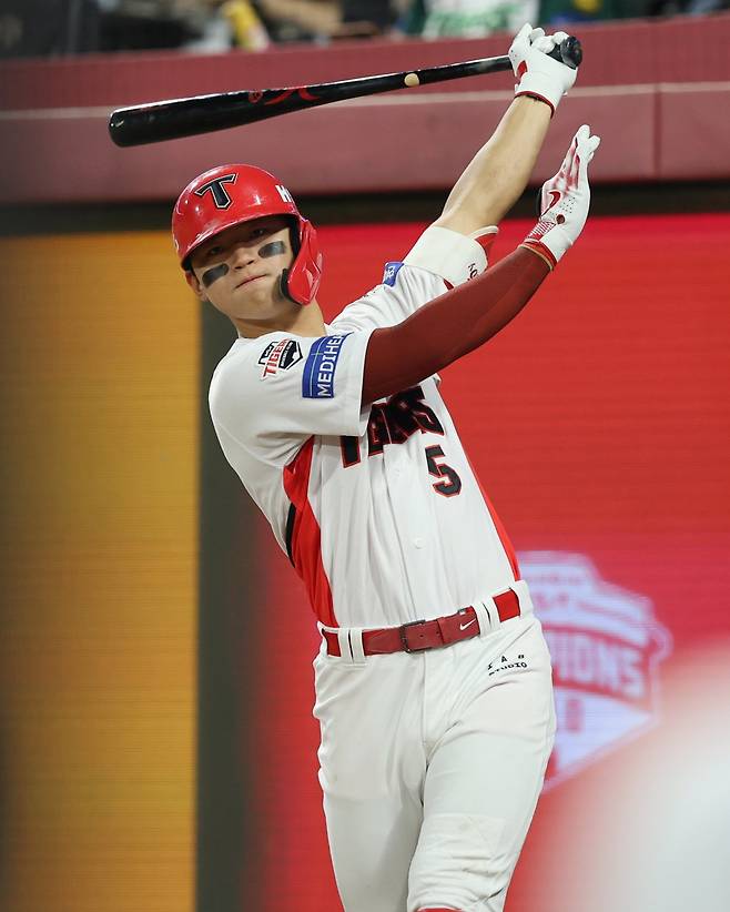 KIA는 2026시즌 공격력을 극대화하기 위해 김도영이 4번타자 중책을 맡는 구상을 하고 있다. 사진제공｜KIA 타이거즈