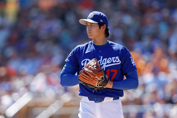 LA 다저스 오타니 쇼헤이가 19일 샌프란시스코와의 시범 경기에 선발 등판해 투구하고 있다. 게티이미지