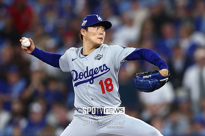 ▲ 토론토 블루제이스를 상대로 승리 투수가 된 야마모토 요시노부.