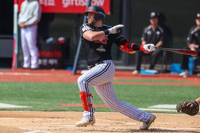 LG 오스틴의 17일 경기 모습.  [LG 트윈스 제공. 재판매 및 DB 금지]