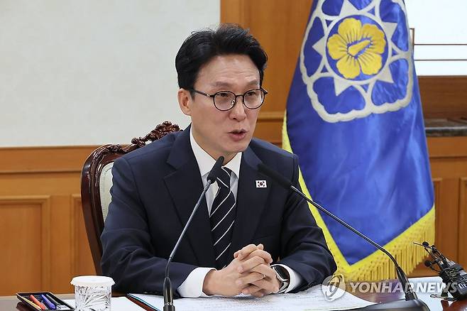 발언하는 김민석 총리 (서울=연합뉴스) 이정훈 기자 = 김민석 국무총리가 11일 서울 종로구 정부서울청사에서 열린 새만금·전북 대혁신TF 킥오프 회의에서 발언하고 있다. 2026.3.11 uwg806@yna.co.kr