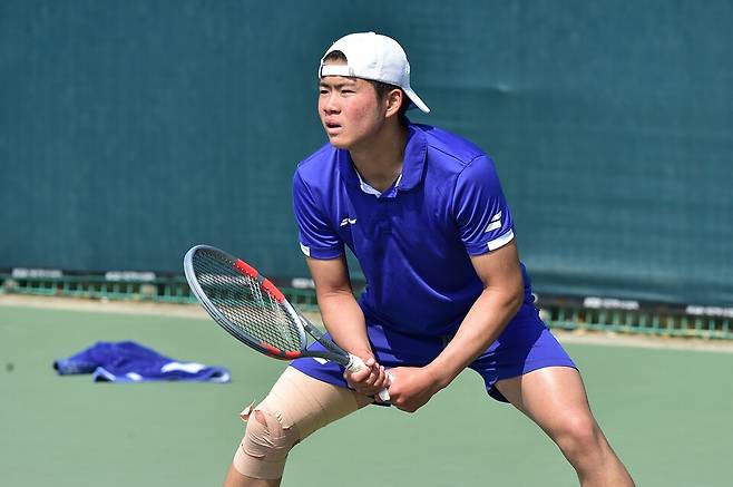 10일 전 패배를 설욕한 황주찬 / 황서진 기자(대한테니스협회 미디어팀)