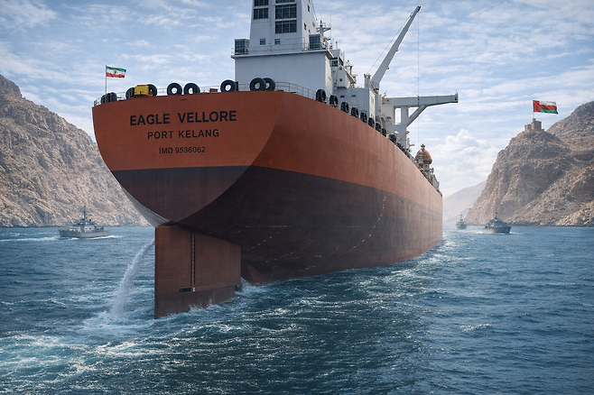 호르무즈 해협 통과한 이글 벨로어 호. AI 이미지.