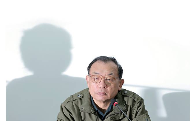 이정현 국민의힘 공천관리위원장이 2월20일 서울 여의도 국민의힘 중앙당사에서 열린 지방선거 중앙당 공관위 제1차 회의에 참석한 모습이다. ⓒ연합뉴스