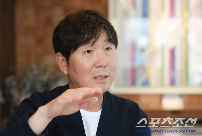 국가대표팀 류지현 감독이 17일 오후 서울 청담동의 한 카페에서 WBC를 마친 소회와 한국 야구의 미래를 이야기하고 있다. 정재근 기자 cjg@sportschosun.com/2026.3.17/