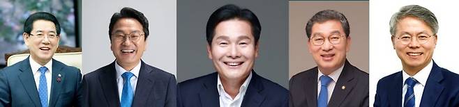 더불어민주당은 김영록·강기정·주철현·신정훈·민형배 초대 전남광주통합특별시장 더불어민주당 예비후보 5명(기호순)이 오는 4월 3~5일 치러지는 본경선에 진출했다고 밝혔다. 각 후보 측 제공