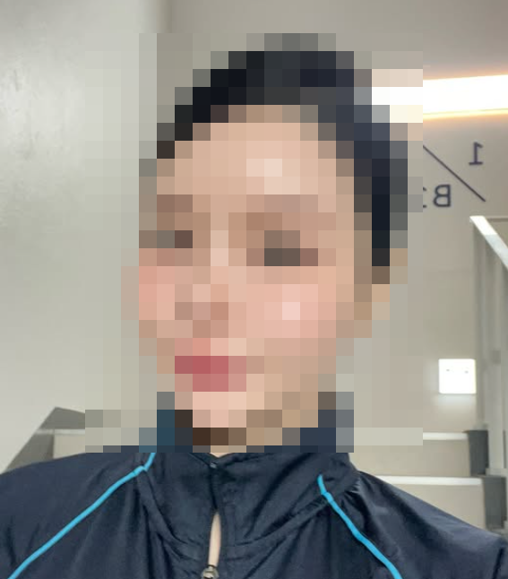 대한항공에서 근무한 것으로 알려진 한 태국인 승무원이 퇴사 소회를 밝히며 올린 소셜미디어(SNS) 게시물에 외모를 지적하는 한국 누리꾼들의 악성 댓글이 쏟아져 논란이 일고 있다. 인스타그램 캡처