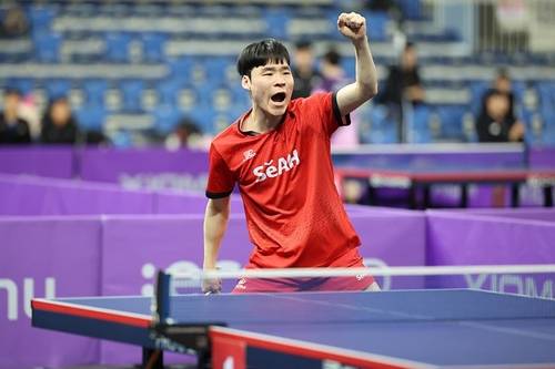 득점 후 기뻐하는 장우진  [한국프로탁구연맹 제공. 재판매 및 DB 금지]