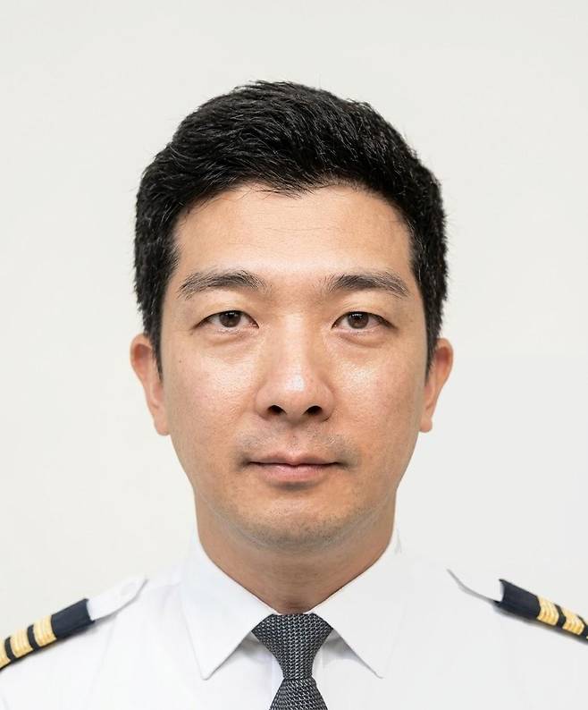 원요환 YTN 두바이리포터·중동항공사 파일럿(전 매일경제신문 기자)