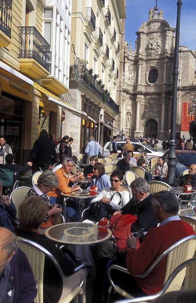 스페인의 발렌시아 대성당과 구시가지 광장 [123RF]