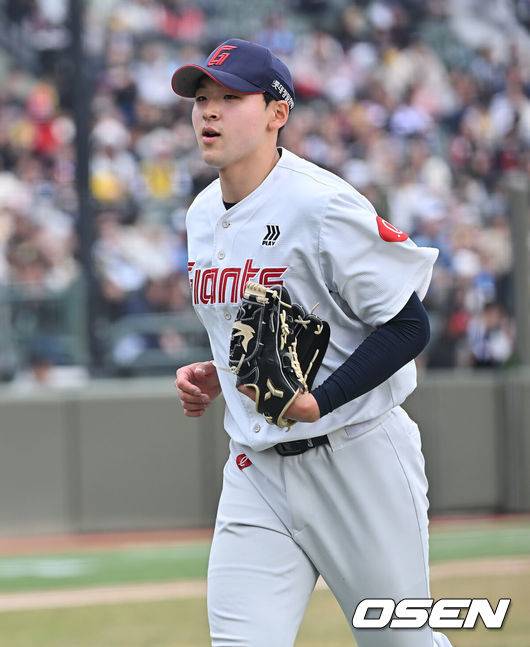 [OSEN=부산, 이석우 기자] 롯데 자이언츠 김태균 / foto0307@osen.co.kr