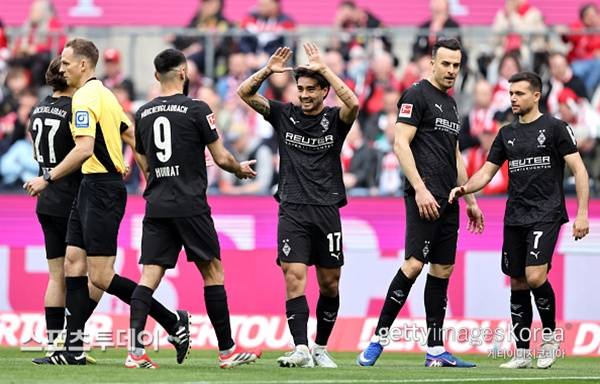 옌스 카스트로프(가운데) / 사진=Gettyimages 제공