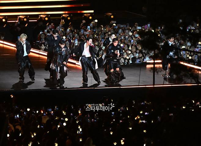 방탄소년단이 정규 5집 ‘아리랑’ 컴백 기념 광화문 공연을 성료했다. 사진ㅣ한국온라인사진기자협회 공동취재단