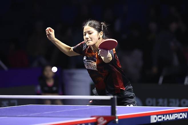 프로탁구리그 시리즈1 여자 단식에서 공격하는 이채연 [한국프로탁구연맹 제공. 재판매 및 DB 금지]