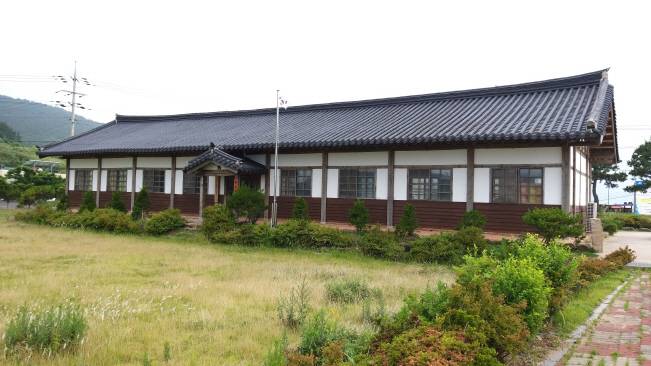 복원된 소안학교. 지금은 소안항일운동기념관으로 사용되고 있다.