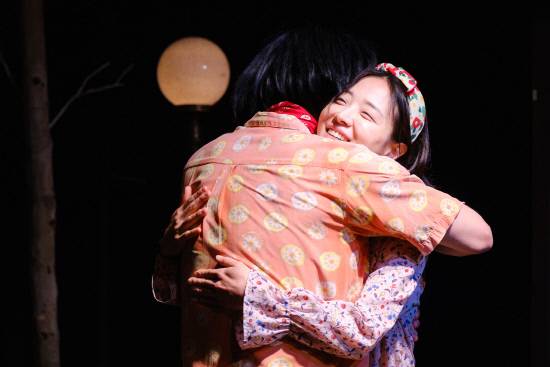 연극 '뷰티풀 라이프' 한 장면. 사진=거제문화예술회관