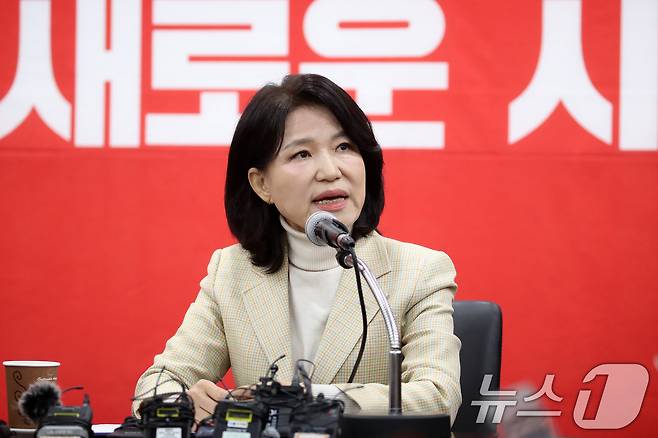 이진숙 전 방송통신위원장이 23일 오전 대구 수성구 국민의힘 대구시당에서 기자회견을 열고 전날 국민의힘 공천관리위원회가 발표한 6·3 지방선거 대구시장 후보 공천 컷오프(공천 배제)관련 불복 입장을 밝히고 있다. 2026.3.23 ⓒ 뉴스1 공정식 기자