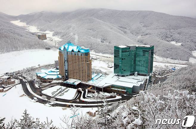 강원랜드 컨벤션 호텔 겨울 전경