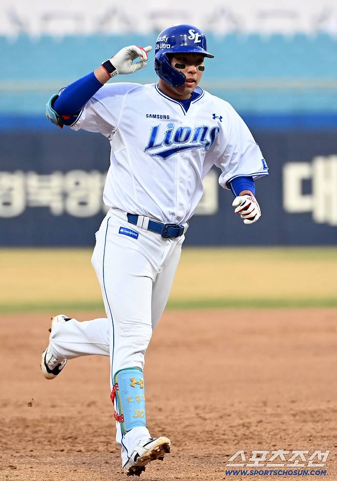 23일 대구삼성라이온즈파크에서 열린 KIA와 삼성의 시범경기. 2회말 삼성 김영웅이 선제 솔로홈런을 치고 베이스를 돌고 있다. 대구=허상욱 기자wook@sportschosun.com/2026.03.23/