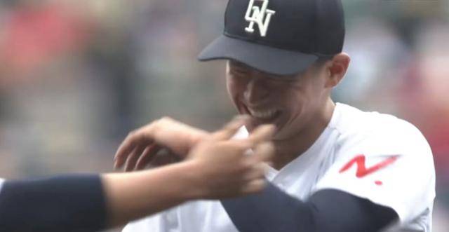 10이닝 188구 완투승 오가키니치다이고교 다케오카(3년) 투수.NHK 캡처