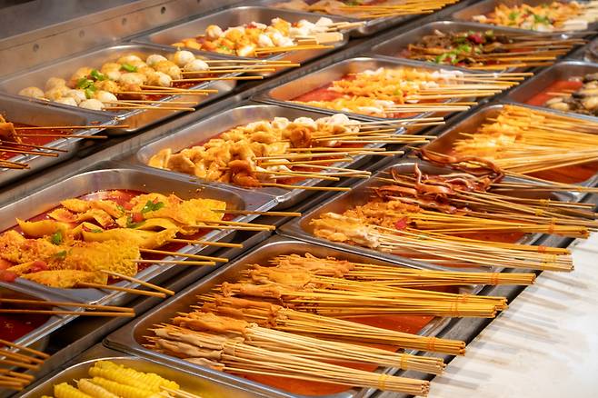 중국에서 마라 꼬치를 즐겨 먹던 여대생이 위암 말기 판정을 받았다. /사진=게티이미지뱅크