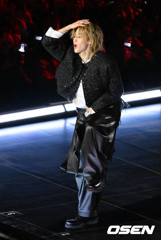 지민, 금발 휘날리며 (사진=민경훈 기자)