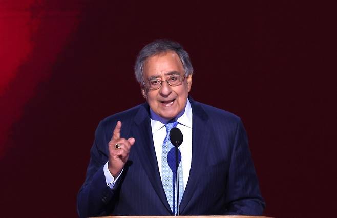 리언 패네타 전 미 국방장관. EPA연합뉴스