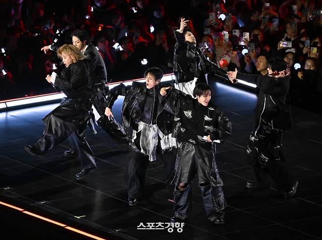 그룹 방탄소년단(BTS)이 21일 서울 광화문 광장에서 무료 복귀 공연을 펼치고 있다. 2026.03.21. =사진공동취재단