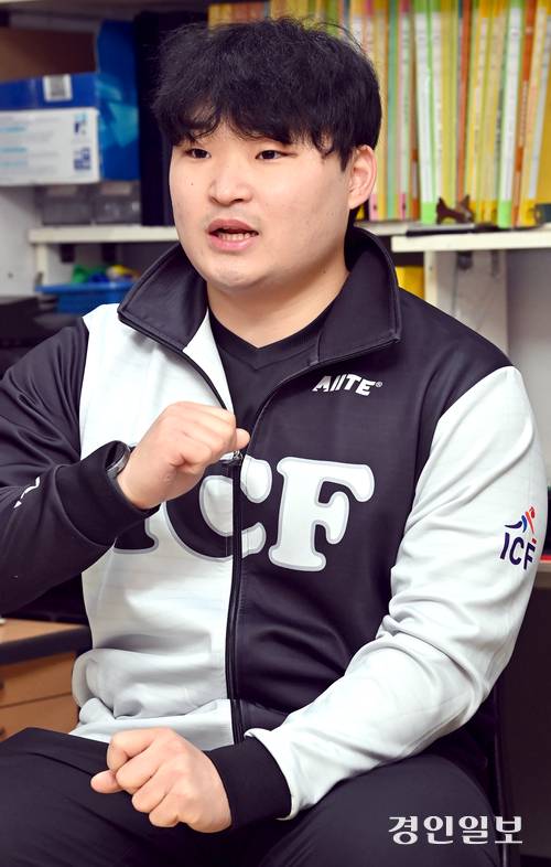 제107회 전국동계체전에서 동메달을 딴 인천 컬링 믹스더블팀 김병찬. /김용국기자 yong@kyeongin.com