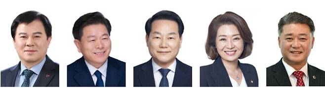 ▲ 왼쪽부터 김영준(민) 전 경기도의원, 박승원(민) 현 광명시장, 안성환(민) 광명시의회 의원, 양이원영(민) 전 국회의원, 김정호(국) 경기도의원