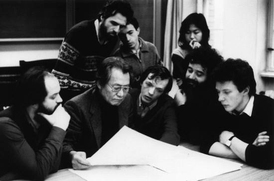 1985년 베를린 예술대학에서 학생들과 함께.